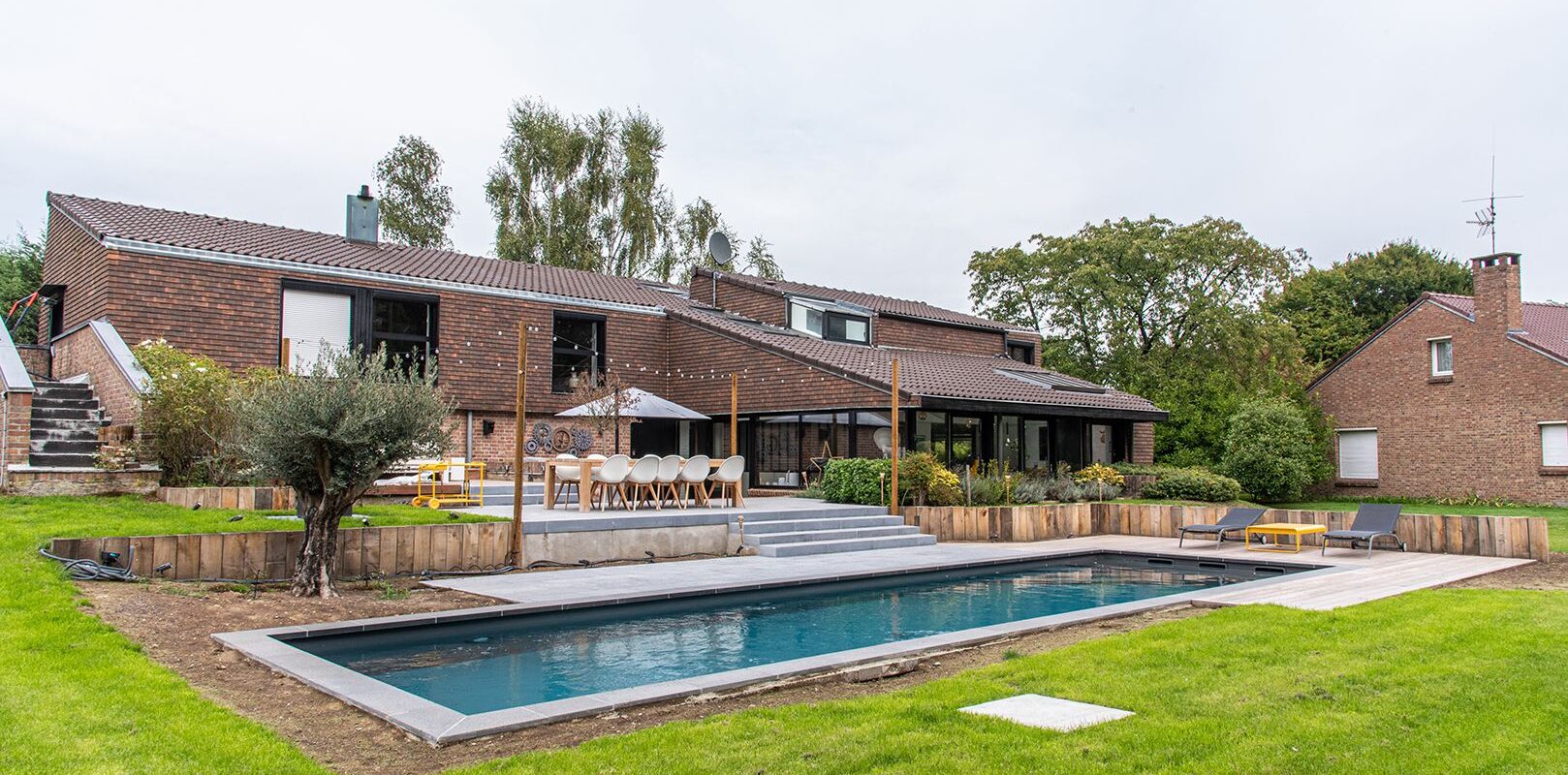 Couloir de nage extérieur enterré