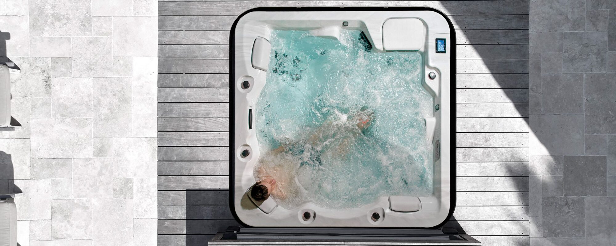 Spas 6 places haut de gamme pour intérieur & extérieur