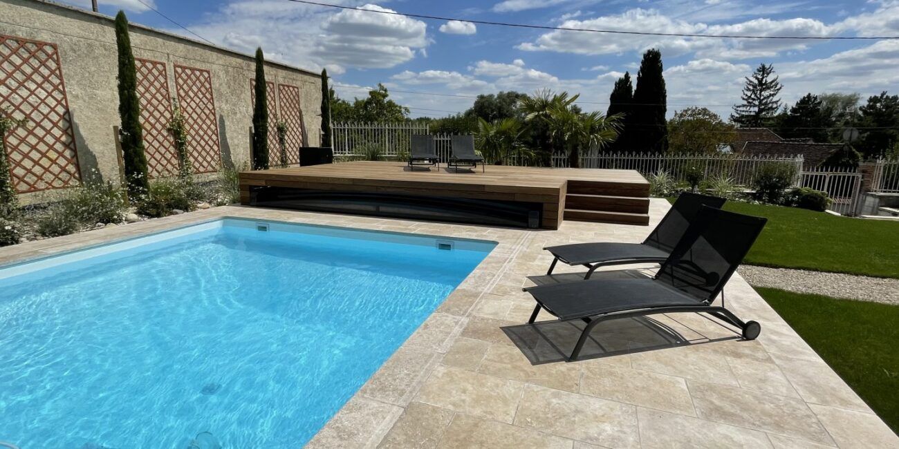 Rénovation d'une piscine - Aspirateur robot et concept outdoor