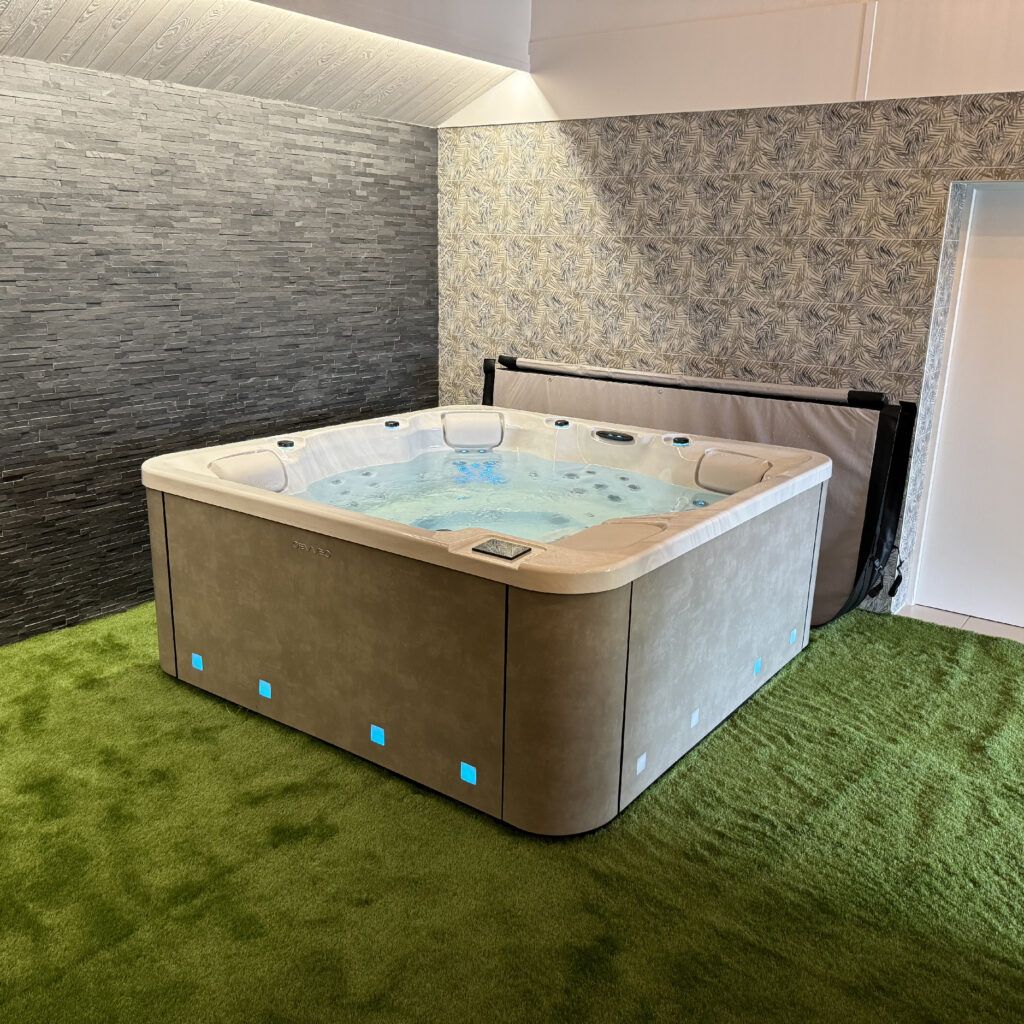 Spa OEWEO intérieur encastré avec bain froid