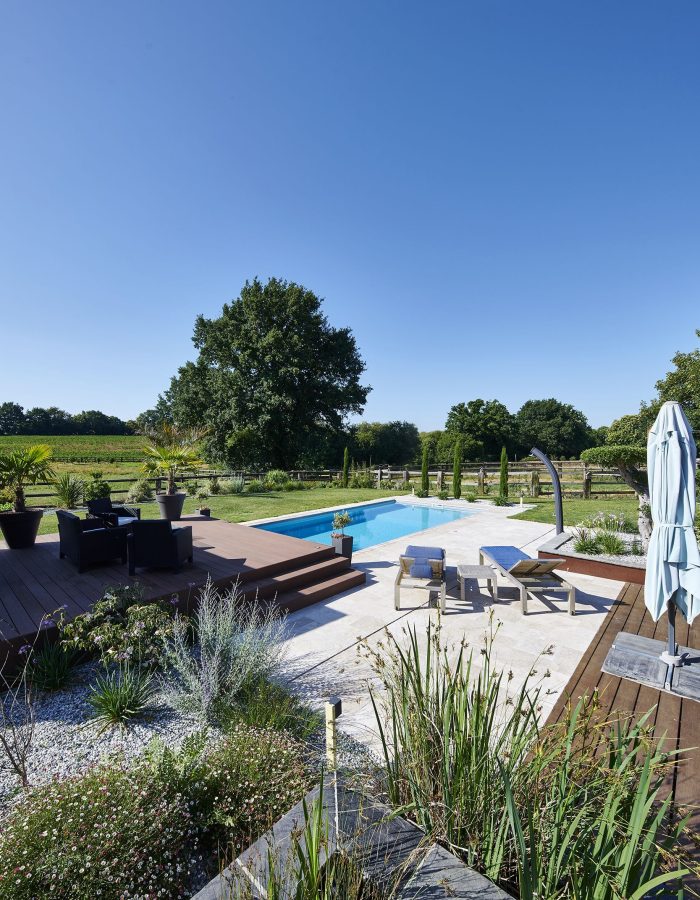 Piscine 8 x 4 m avec abri outdoor EuroPiscine