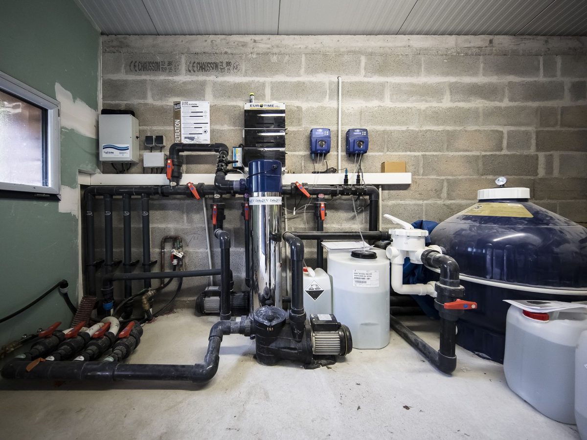 Local technique pour piscine